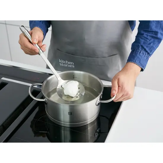 ZWILLING Pro Skimming Ladle {3}