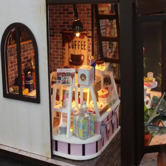 Miniature Wizardi Roombox Kit - Coffee House Dollhouse Kit {5}
