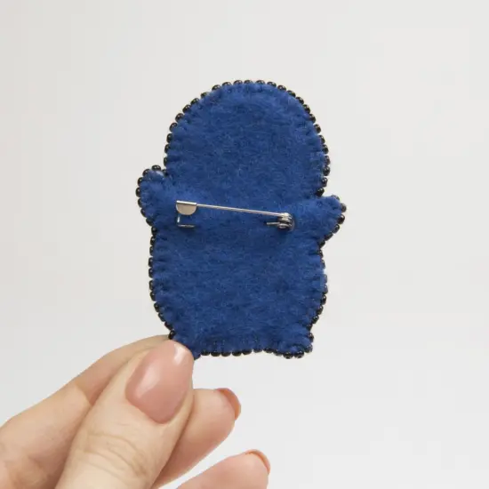 BP-297C Beadwork kit for creating brooch Crystal Art "Penguin" {3}