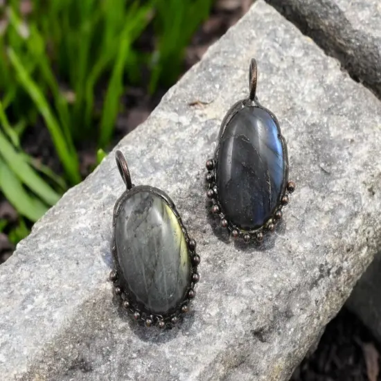 35x23x8mm Copper Soldered Labradorite Oval Pendant {4}