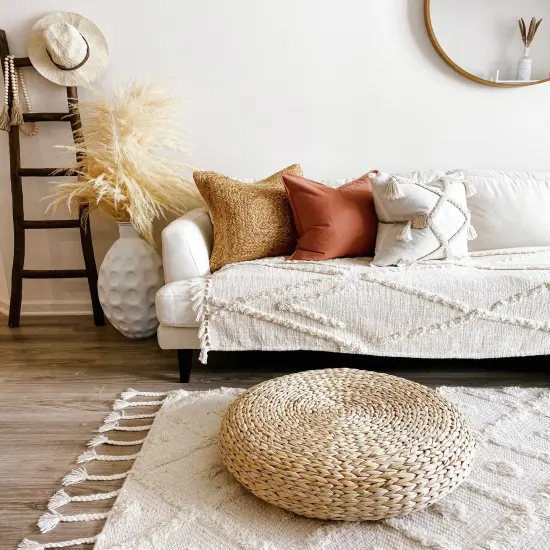 Handcrafted Bohemian Beige Tufted Throw Blanket with Tassels &ndash; Cozy & Chic {2}