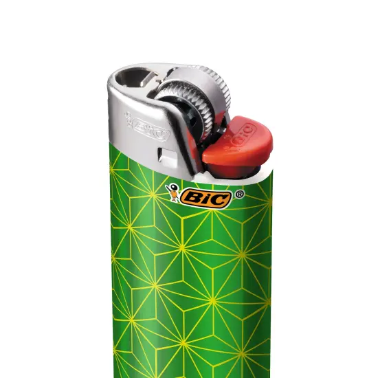 BIC Maxi Pocket Lighter, Special Edition Metallic Series, 8 Count Pack of Lighters {4}