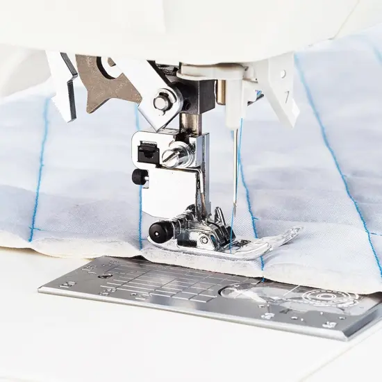 Juki Sayaka DX-3000QVP Professional Quality Quilting and Sewing Machine {5}