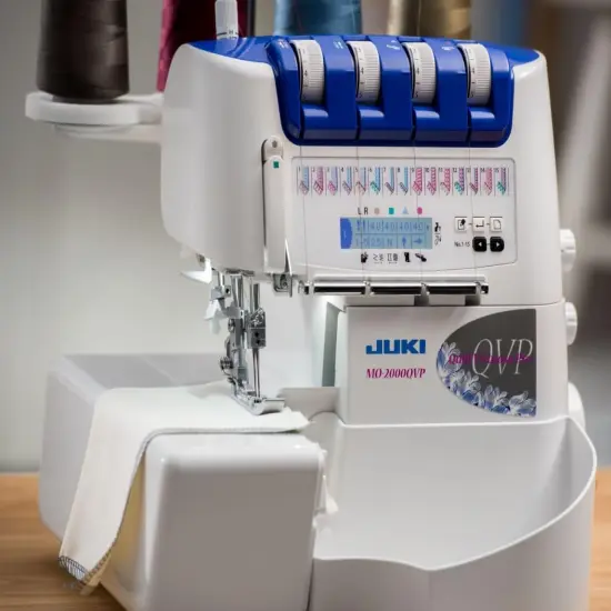 Juki MO-2000QVP Automatic Needle Overlocker {3}