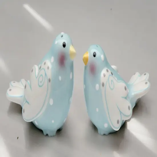 Ceramic Blue Dove Birds with White Wings Salt and Pepper Shakers, Wedding Decor, Birdwatcher Gift, Gift for Her, Gift for Mom {2}