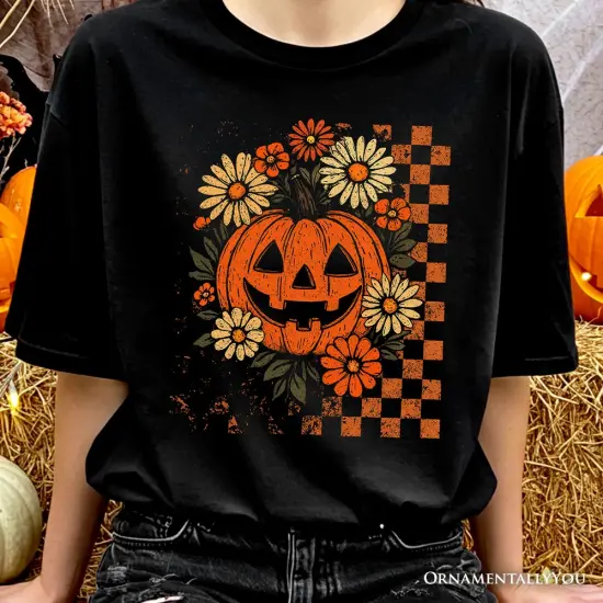 Checkered Floral Pumpkin T-Shirt, Retro Preppy Halloween Tee for Spooky Season Vibes {2}