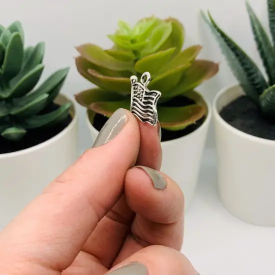 Silver American Flag USA Charms, 15x18mm {4}