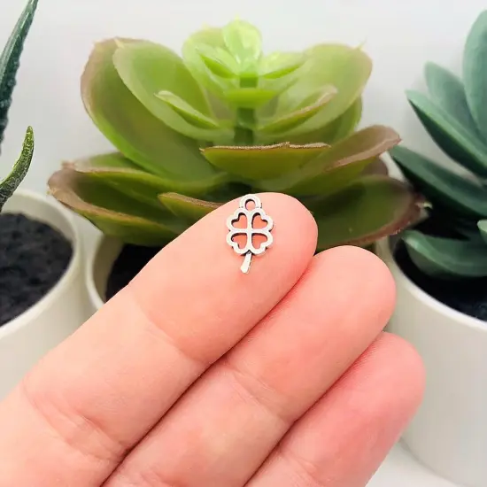 Tiny Silver Lucky Clover Charms, 6x10mm {3}