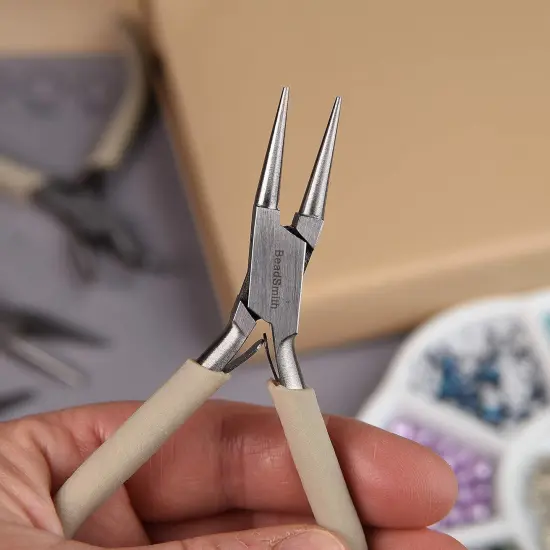 The Beadsmith Fashion Color Pliers &ndash; Slimline Color-Coordinated Tools &ndash; Matching Clutch in Beige &ndash; Jewelry Making Supply Kit to Create Necklaces, Bracelets, Earrings & More Bubblegum {6}