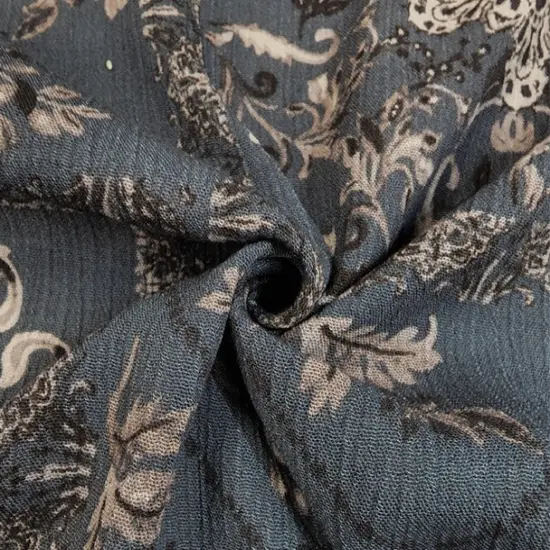 1 Yard Titan Rayon Crinkle Fabric Lightweight Apparel 50/52 Inch Width {1}