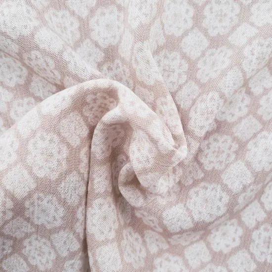 1 Yard Rayon Crinkle Nude Pink Woven Fabric, 50/52&Prime; Wide 100% Rayon {1}