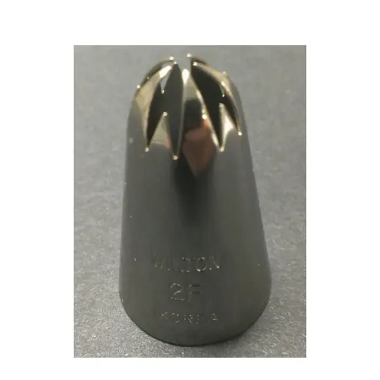 Wilton Closed Star Decorating Tip {1}