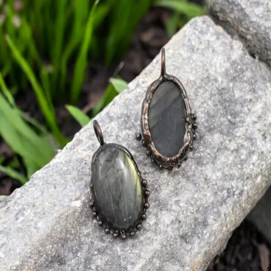 35x23x8mm Copper Soldered Labradorite Oval Pendant {3}