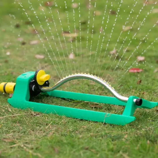 Oscillating Water Sprinkler With 18 Nozzle Jets {2}
