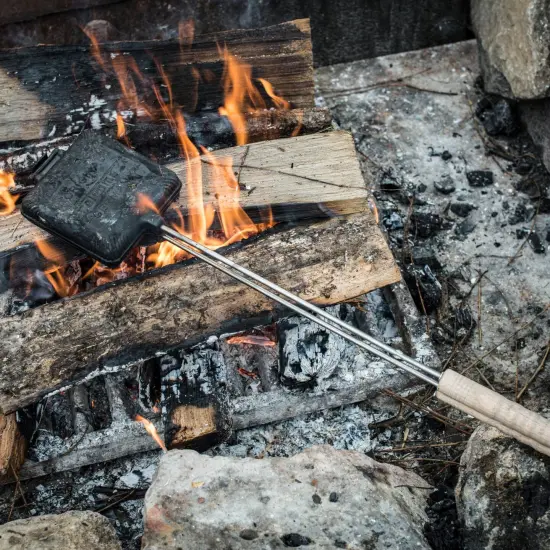 Petromax Sandwich Pie Iron, Hinged Cast Iron for Campfire Cooking, Wooden Handles {5}