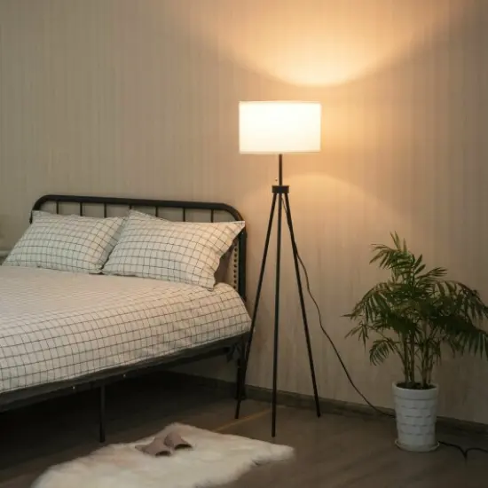 Modern Metal Tripod Floor Lamp with Chain Switch Perfect for Any Room {2}