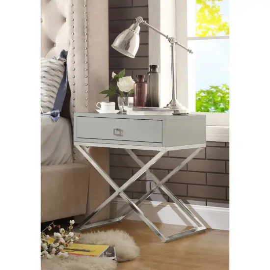 Laila Modern Square Lacquered Metal X-Leg Side/Accent Table/ Nightstand Light Grey/Chrome {1}