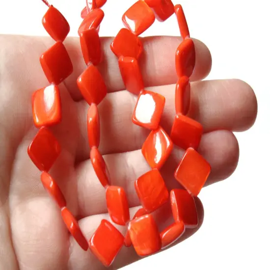 13mm Orange Red Mother Of Pearl Diamond Dyed Seashell Beads {5}