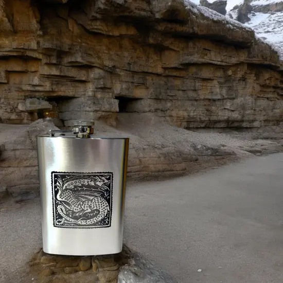 8oz Vintage Dragon Stainless Steel Flask {4}