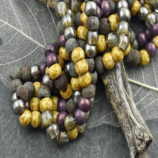 *25* 32/0 Aged Imperial Purple Picasso Mix Seed Beads {4}