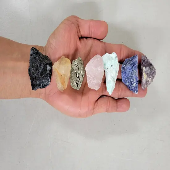 7 Chakra Crystals Beginner's Set {1}