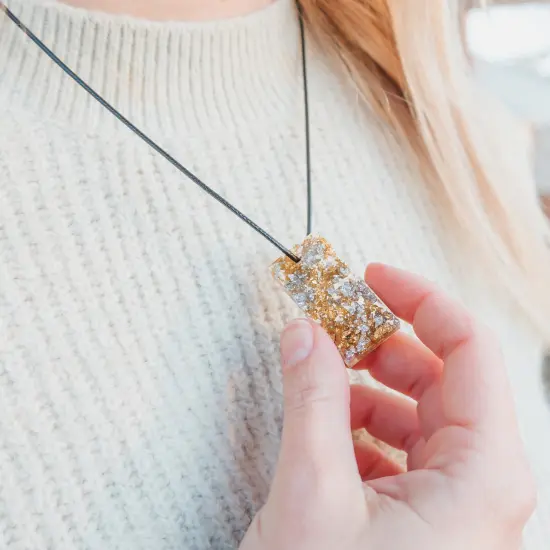 Incraftables Epoxy Resin Kit for Beginners. Resin Supplies set for Kids & Adults. Epoxy Resin Kit with mold, Epoxy Bottles, Dried Flowers, Mica powders, Foils, measuring cups & Jewelry Making Supplies {2}