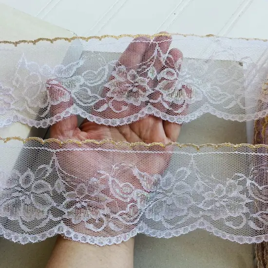 Kitcheniva 3" Wide 3 Yards Light Lavender Fluorescent Floral Lace {2}