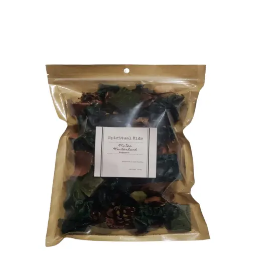 Winter Wonderland 8oz Potpourri made with Fragrant/Essential Oils HandMade FREE SHIPPING SCENTED Christmas Gift Holiday Blend Green & Red {1}