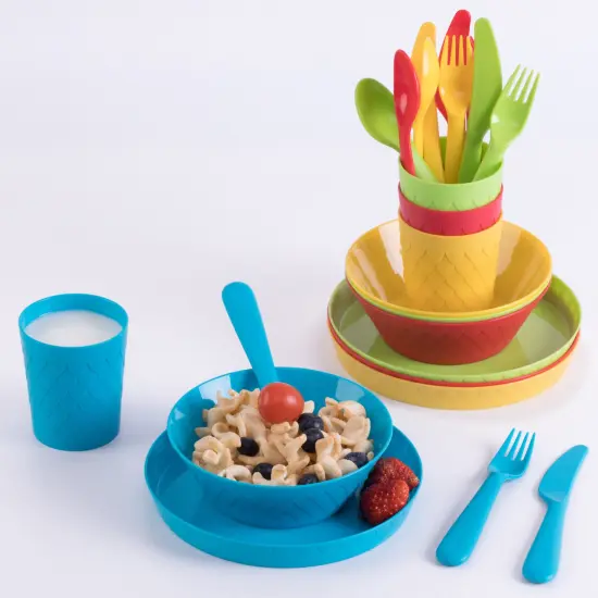 24-Piece Kids Dinnerware Set Plastic 4 Plates, 4 Bowls, 4 Cups, 4 Forks, 4 Knives, and 4 Spoons {3}