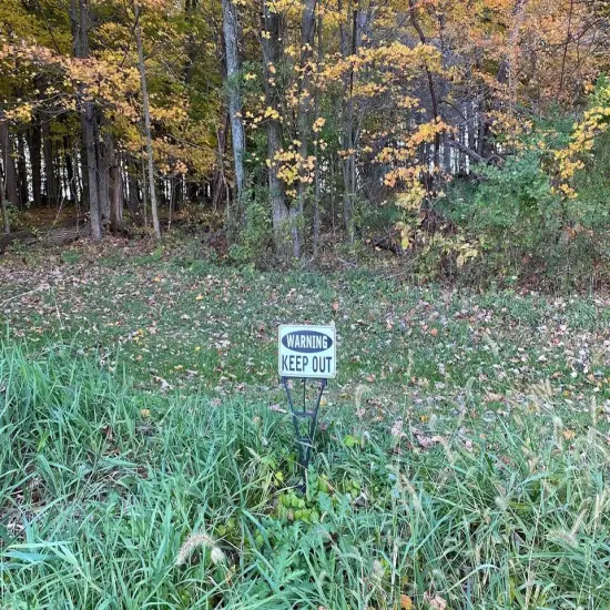 WARNING SIGN, METAL, HEAVY DUTY. {3}