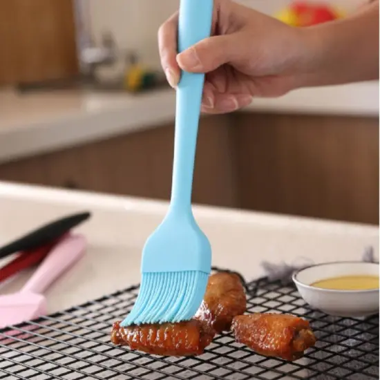 Kitcheniva Silicone Basting Pastry Barbecue Oil Brush {3}