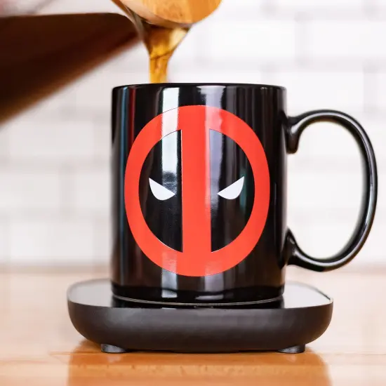 Uncanny Brands Marvel Deadpool Mug Warmer with Mug {1}