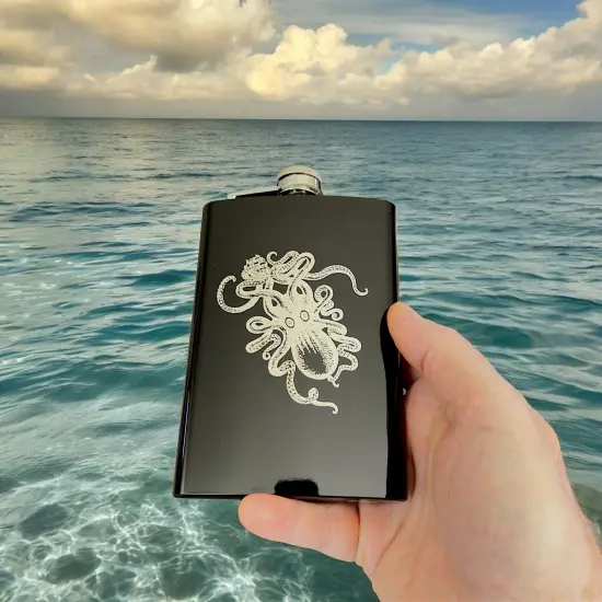 8oz BLACK Kraken Flask {2}