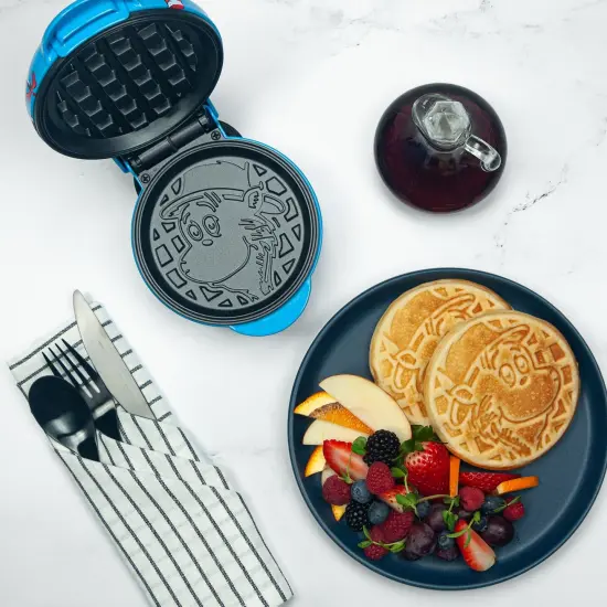 Uncanny Brands Cat In the Hat Mini Waffle Maker {2}