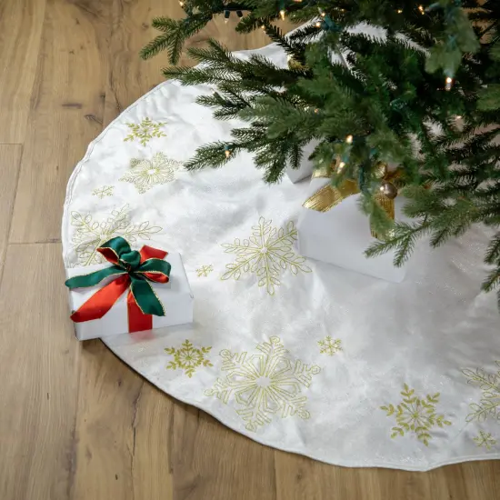 Northlight 48" White with Gold Embroidered Snowflakes Christmas Tree Skirt {1}