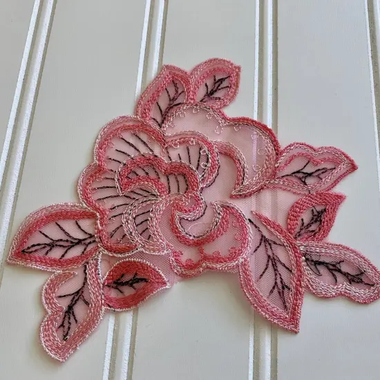 Kitcheniva 6 Pcs Black & Pink Embroidered Appliques {3}