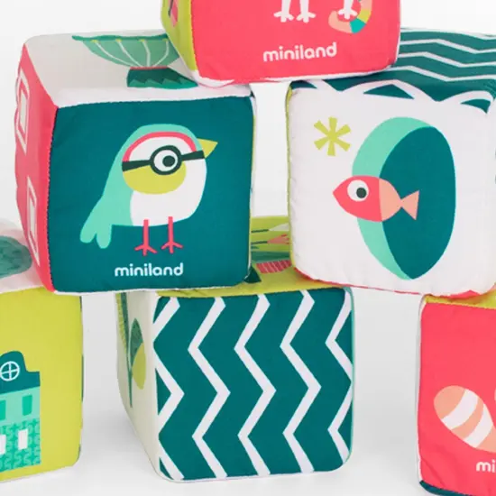 Feel to Learn: Soft Rattle Cubes Set {2}