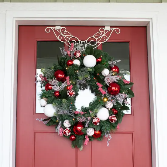 Lighted Christmas Wreath - Nordic {2}