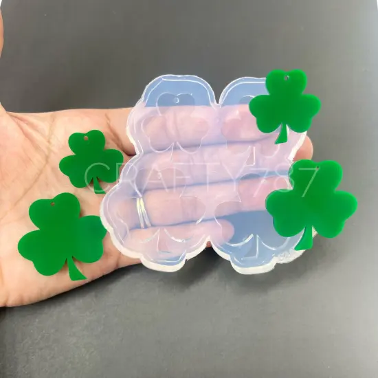 Three leaf Clover Shamrocks Dangle Silicone Mold St Patrick (D4) {1}