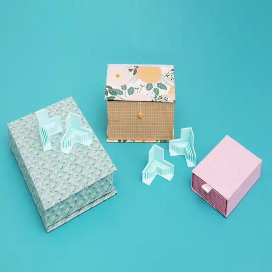 We R Corner Guides-4/Pkg {6}