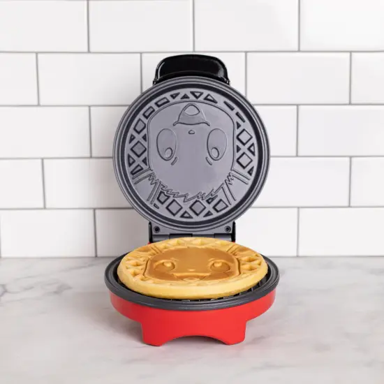 Uncanny Brands Pokemon Eevee Waffle Maker {5}