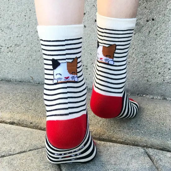 Wrapables Novelty Animal Print Crew Socks (Set of 5), Cutie Cat {2}