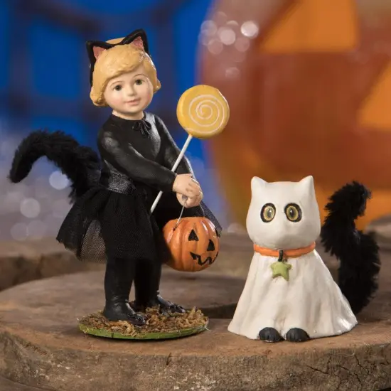 Kat Figurine 4.5" {4}