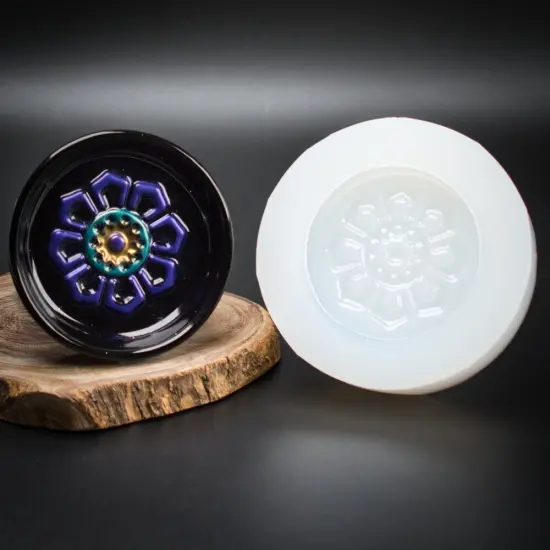 Handmade 8 Flower Petals Mini Ring Dish Silicone Mold {1}