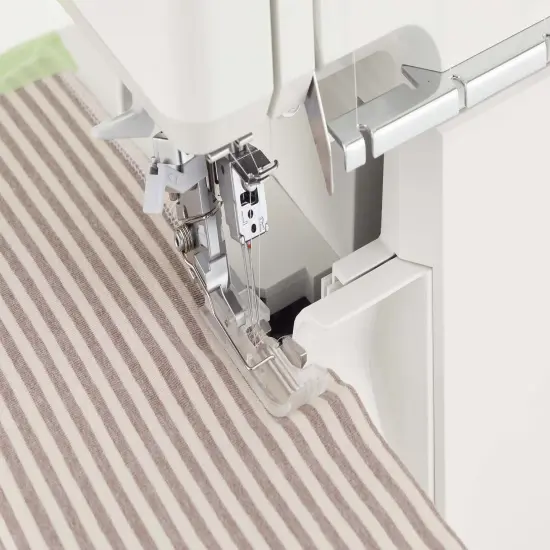 Juki MO-2800 2/3/4 Air Threading Overlock Serger Sewing Machine {6}