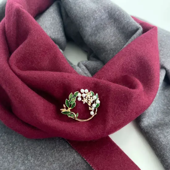 Wrapables Christmas Crystal Rhinestone Brooch Pin, Laurel & Faux Pearls {6}