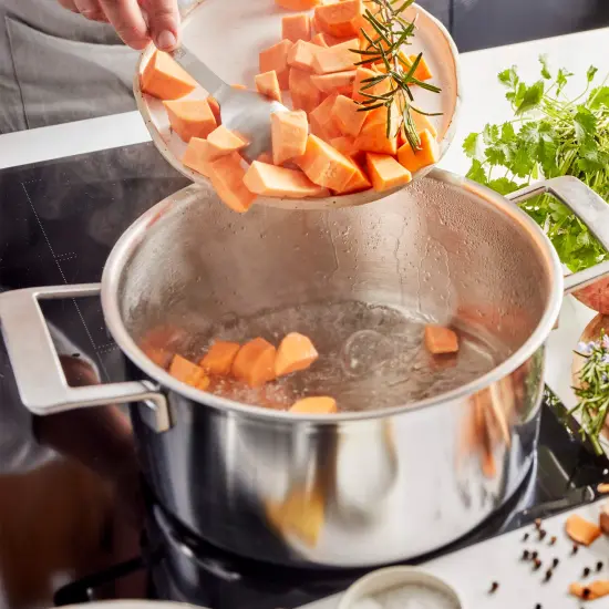 Demeyere Industry 5-Ply 5.5-qt Stainless Steel Dutch Oven {7}