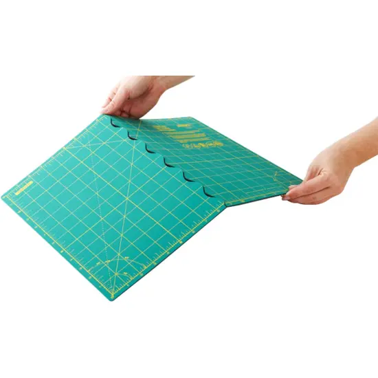 OLFA Folding Cutting Mat 12"X17" {6}