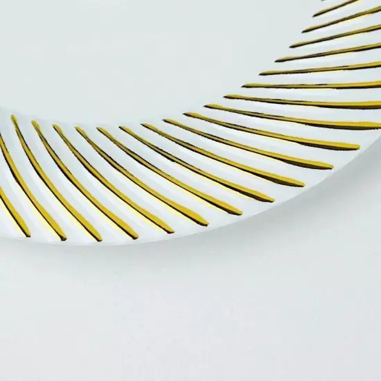 10 WHITE GOLD 9" Round Plastic Dinner PLATES Swirl Design {2}