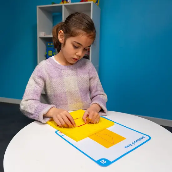 Mathcubes - Shape, Length and Area {3}